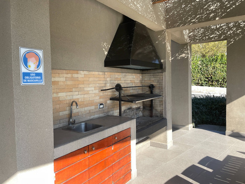Departamento Con Gran Patio Privado (6260)
