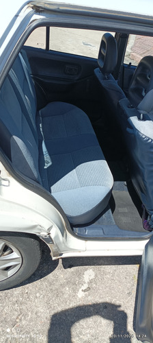 Daihatsu Charade Sedan 1.3 - 16 Válvulas