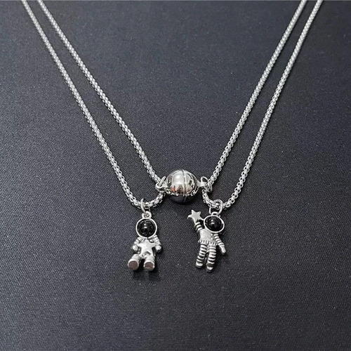 Set 2 Collares Pareja Astronautas San Valentín Imán Pareja