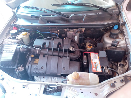 Imagem 10 de 11 de Fiat Siena 1.0 Fire Flex 4p