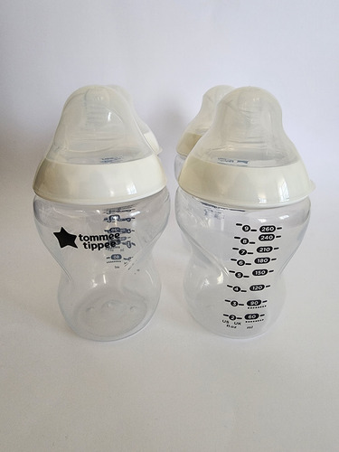 Biberón Tommee Tippee Closer To Nature 9oz 3pz Color Transpa (Usado)