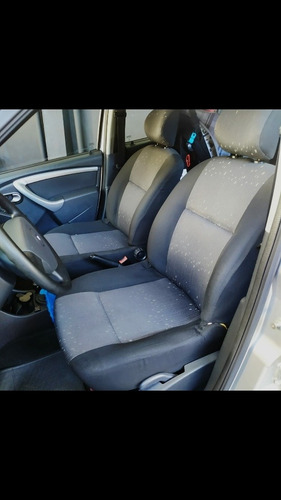 Renault Logan 2013 1.0 16v Expression Hi-flex 4p