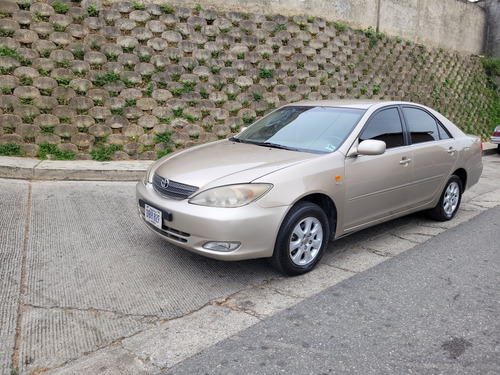 Toyota Camry Lumiere 2.0 