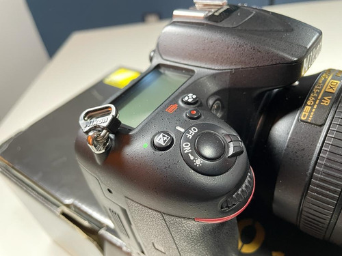 Imagen 4 de 8 de Nikon D7200 + Lente 18-140mm (caja Original Y Accesorios)
