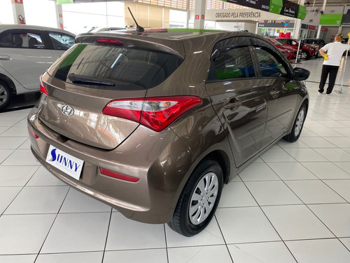 Imagem 3 de 11 de Hyundai Hb20 1.0 Comfort Flex Manual