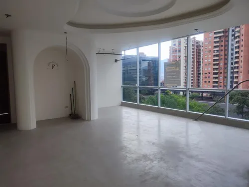 Oficina En Venta En El Poblado, Campestre. Cod V10820
