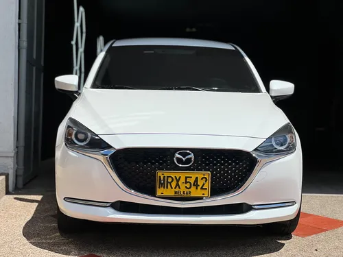 Mazda 2 1.5 Grand Touring Lx Sedan