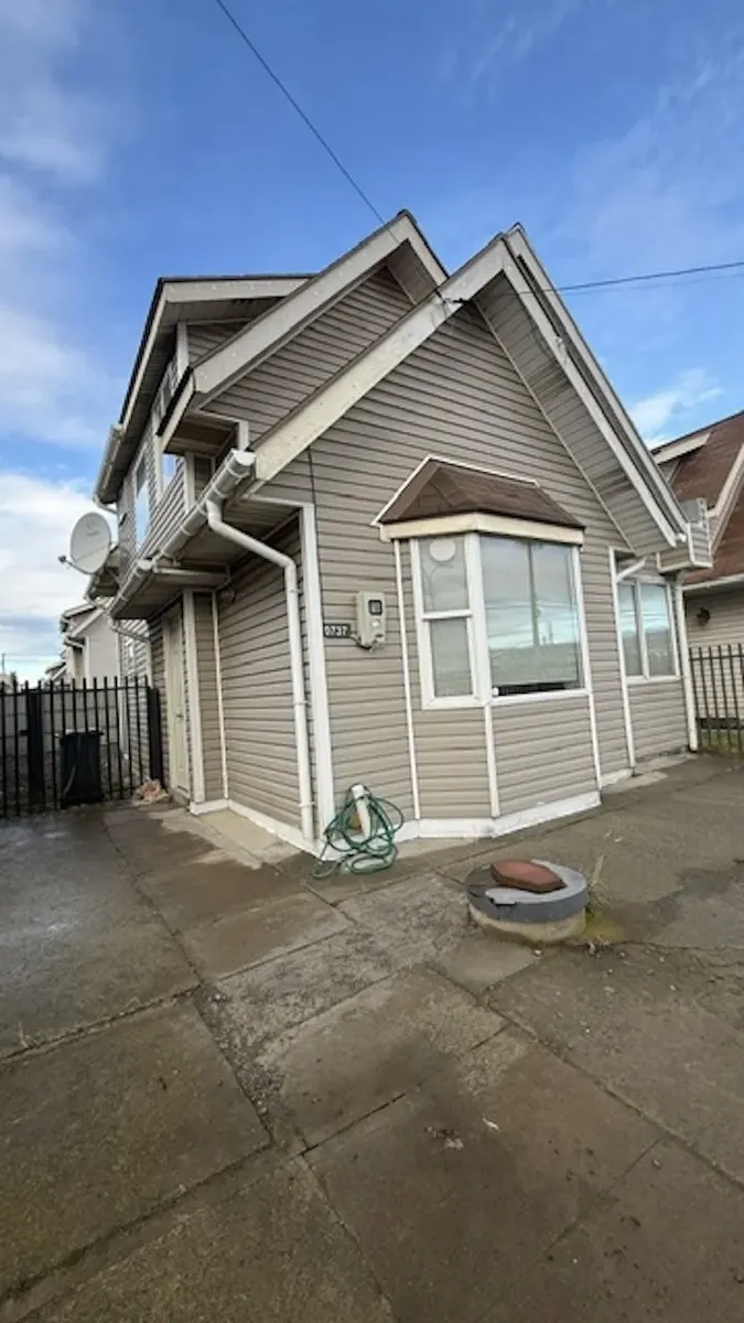 Imagen 2 de 12 de Hermosa Casa En Sector Norte Alto Magallanes - Punta Arenas