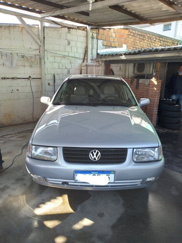 Imagem 2 de 10 de Volkswagen Santana 2001 2.0 4p