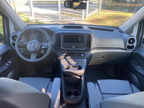 Mercedes-Benz Vito 1.9 119 Cdi Tourer Pasajeros 9+1 At