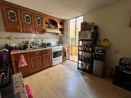Casa En Venta En Ciudad Galaxia Los Reyes