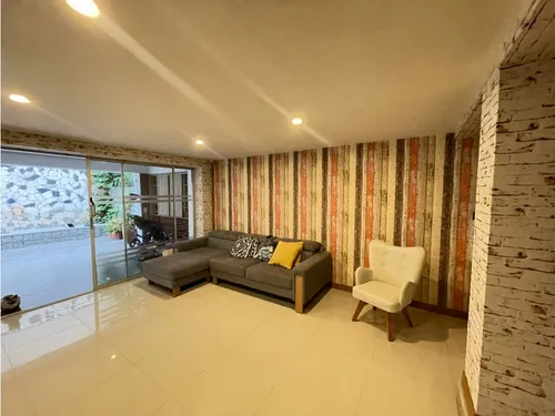 Venta De Casa En El Poblado Los Gonzalez