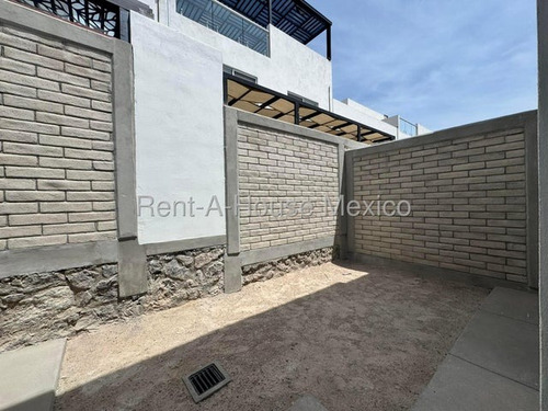 Casa En Renta En Urban Corridor Querétaro Sr