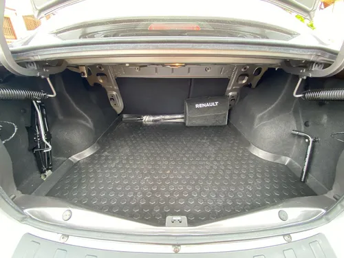 Renault Logan 1.6 Intens Aut