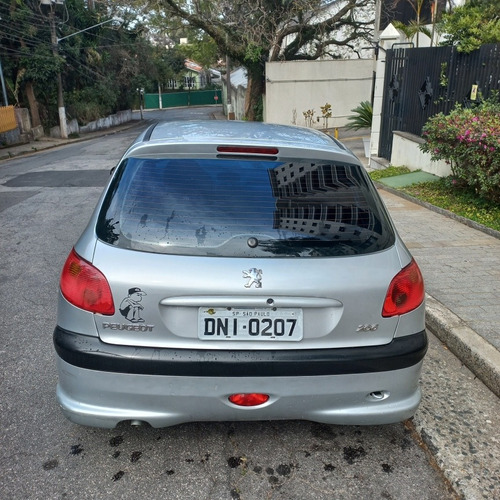 Imagem 3 de 8 de Peugeot 206 2004 1.0 Basico 2 Portas Com Vidros E Travas