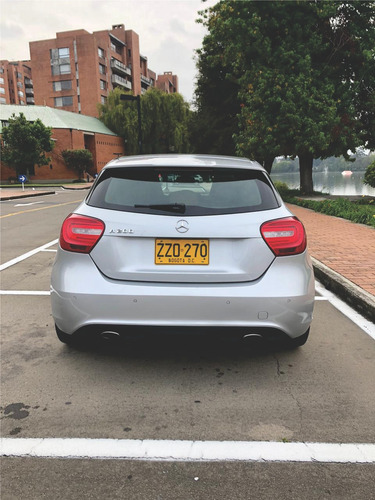 Mecedes Benz A200 Gris