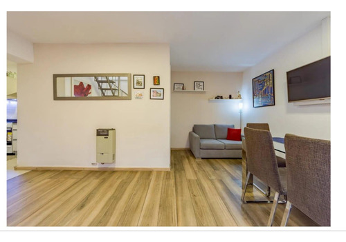 Casa En Venta De Pasillo 2 Dormitorios Echesortu