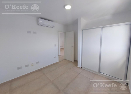 Imagen 10 de 20 de Departamento En Venta A Estrenar 2 Ambientes Con Cochera Incluida Berazategui Centro