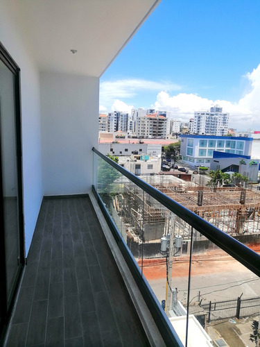Apartamento En Alquiler En Naco. Nuevo A Estrenar, Con Linea Blanca