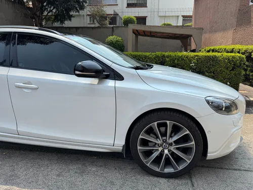 Volvo V40 2.0 Inspirion Awd T5 Cross Country At