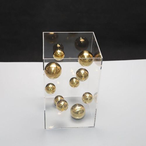 // Capa De Acrílico Transparente Bola 16cm X 16cm X 26cm