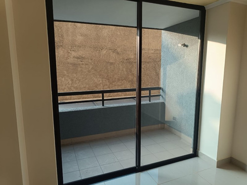 67m2, Remodelado 2d+2b, A Dos Cuadras Metro Republica