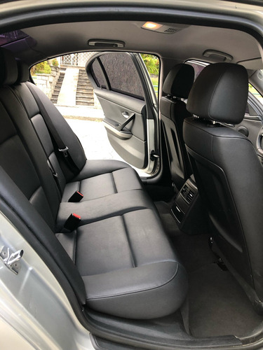 Bmw 320i Limouisne 2007