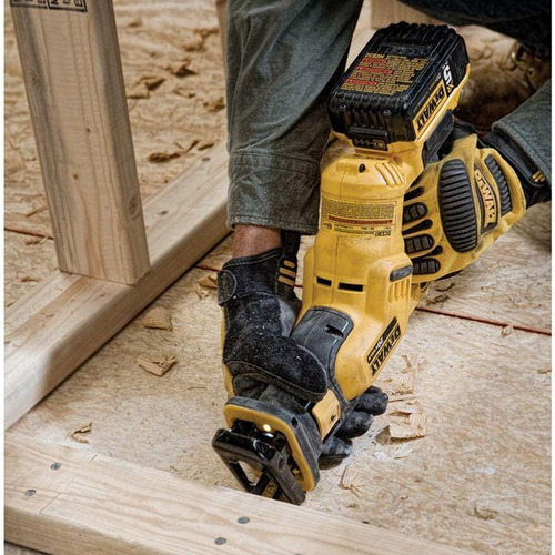 Serra Sabre Compacta 20v Max Li-ion - Dcs387b Dewalt