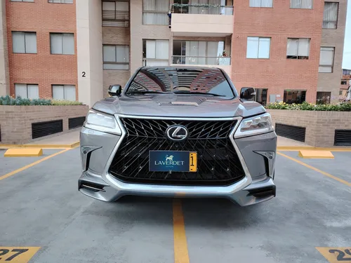 Lexus LX 5.7 570