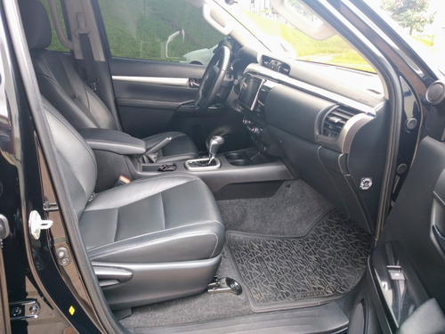 Toyota Hilux 2017 2.8 Tdi Srv Cab. Dupla 4x4 Aut. 4p