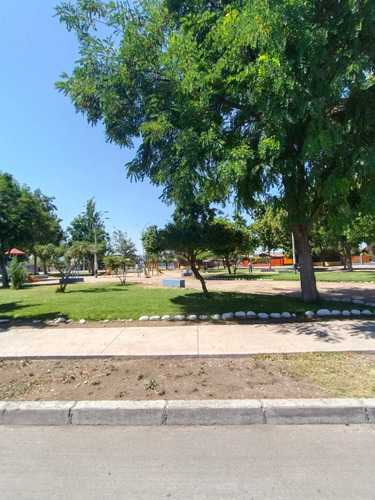 Casa Con 700 Metros 2, 5 Dormitorios, 3 Baños
