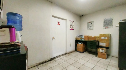 Arriendo Oficina Comercial Varios Usos Cocina Baños Santiago