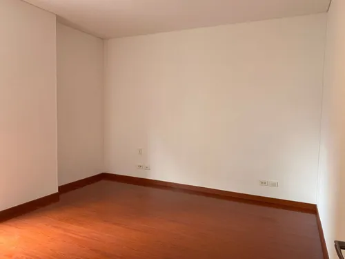 Apartamento En Arriendo/venta En El Refugio. Cod V19955