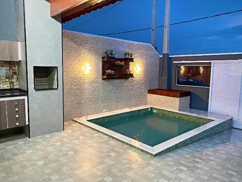 Imagem 1 de 12 de Casa À Venda Com Piscina Em Peruíbe. 7552 M H