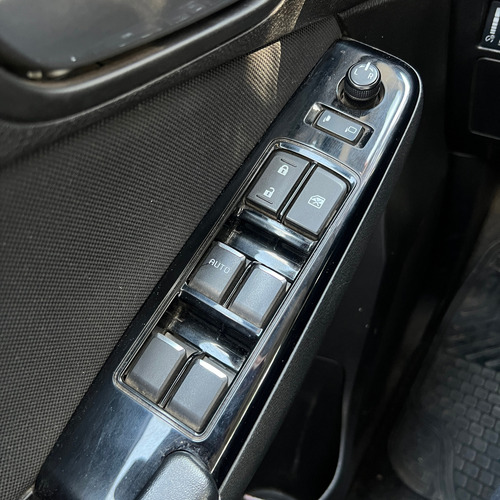 Mazda BT50 High 4x4 6AT