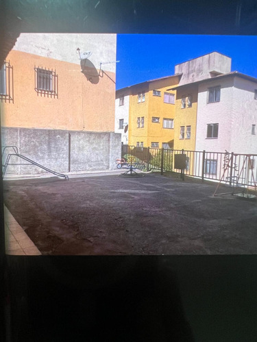 Ótima Localização Apartamento De 2 Quartos