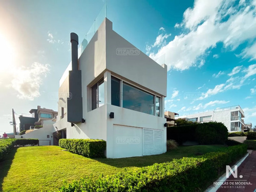 Hermosa Casa Chalet En Punta Del Este