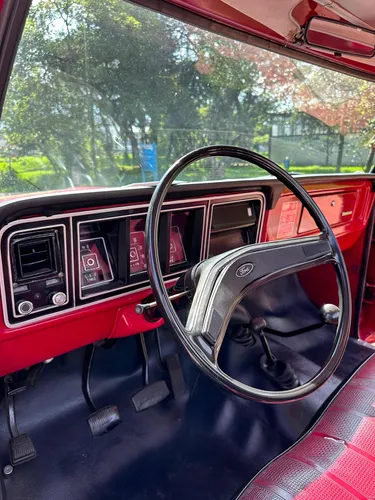 Ford F100 Custom