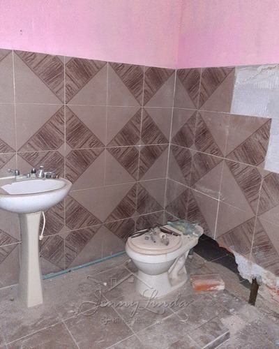 Se Vende!!! Casa En El Sector Santa Rosa Maracay Aragua