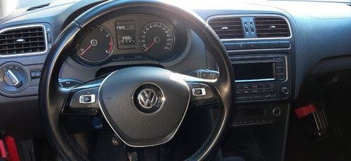 Volkswagen Polo 1.6 Confortline 2016 88000km (fl)