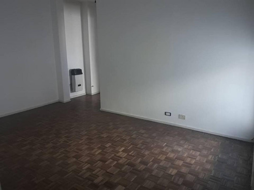 Imagen 8 de 18 de 2 Amb. Constitución. Santiago Del Estero 700. 40m2 Ianua