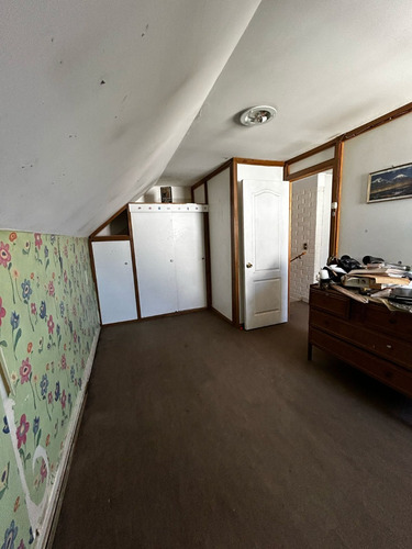Casa Familiar Con Excelente Ubicación