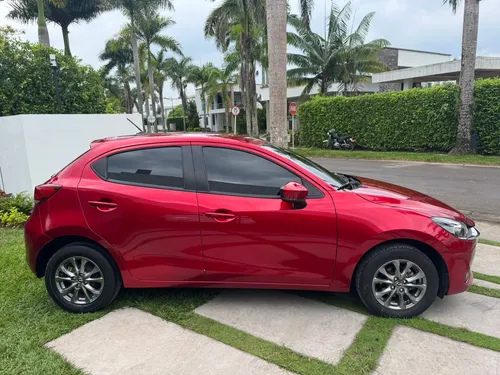 Mazda 2 Touring 1.5 At