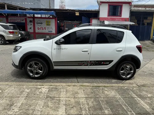 Renault Stepway 1.6 Intense Automática