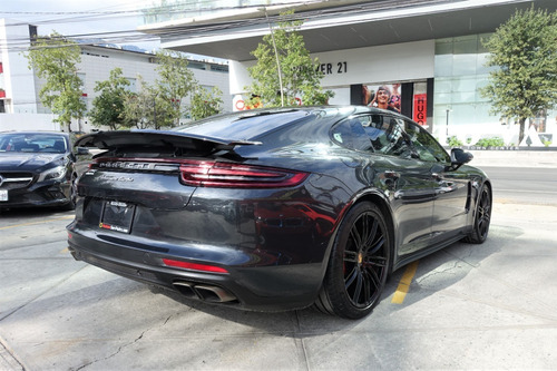 Imagen 3 de 13 de Porsche Panamera Turbo 2018