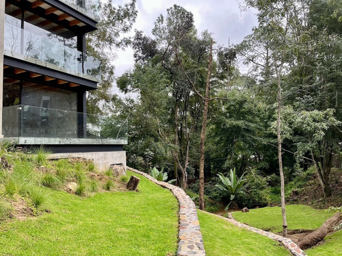 Imagen 18 de 20 de Casa En Venta Valle De Bravo Avandaro Con Bosque Y Rio