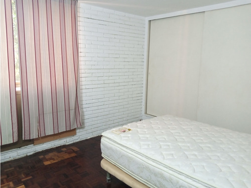 Amplio Apartamento En Venta Bien Ubicado En Santa Eduvigis