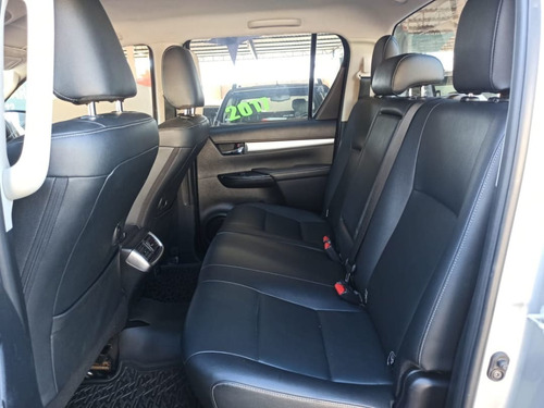 Imagem 6 de 11 de Toyota Hilux Cd Srv 4x4 At 2.8 Tb