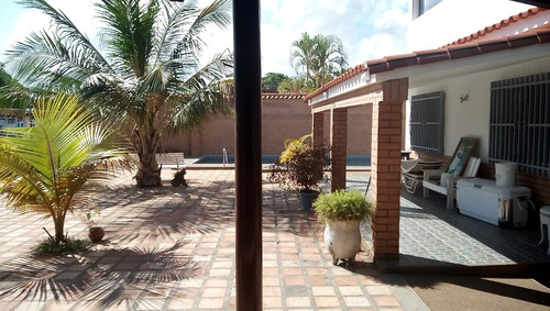 Imagen 3 de 17 de Casa Vacacional Ubicado En Ciudad Balneario De Higuerote