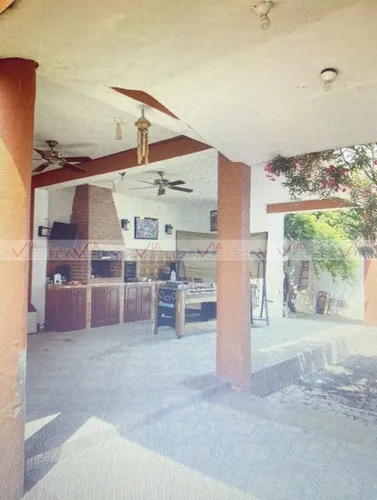 Residencia Los Portales, Zuazua